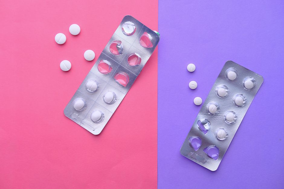 Adderall pills next to a checklist symbolizing myths versus facts about the medication